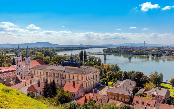ESZTERHOM HUNGRIA CRUCEROS DANUBIO DANUBE CRUISES CRUCEROS FLUVIALES DANUBIO ESZTERGOM BUDAPEST HUNGARY